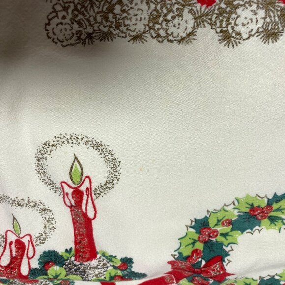 Vintage Christmas Tablecloth With Candles & Wreaths 56" x 48" Holiday Decor - Picture 10 of 13